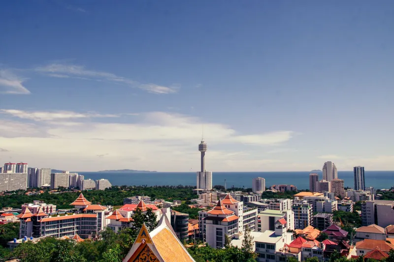 Champagne Life, Beer Budget: How $2,000 a Month Buys You a Genuinely Luxurious Life in Pattaya