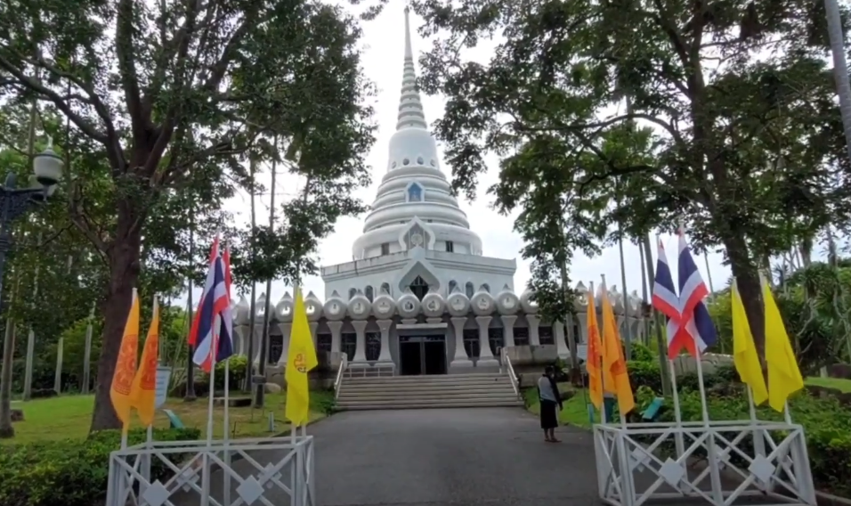 Wat Yansangwararam Woramahawihan